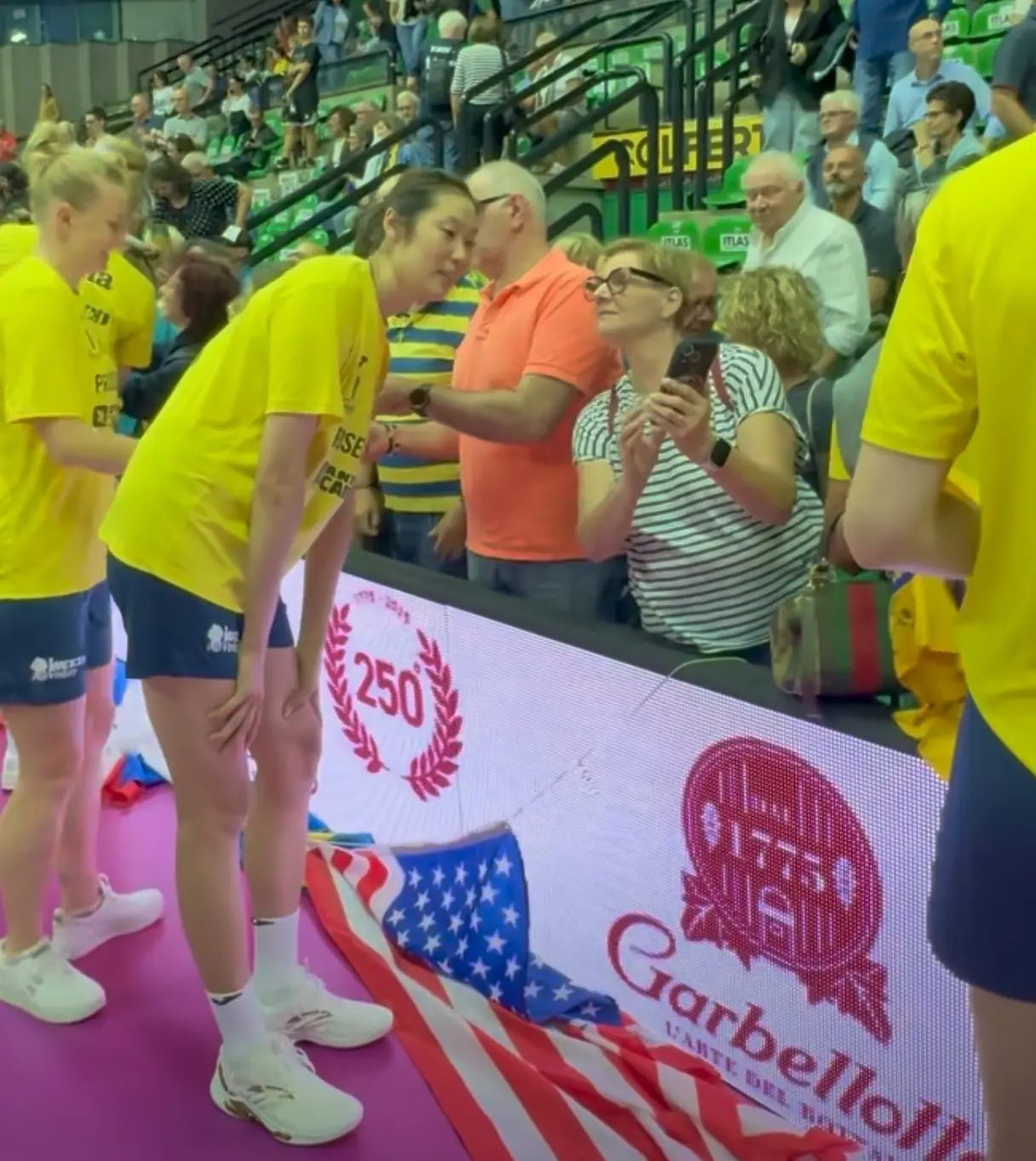 不清楚朱婷, entit, 的存在感低 不清楚朱婷, entit, 的存在感低