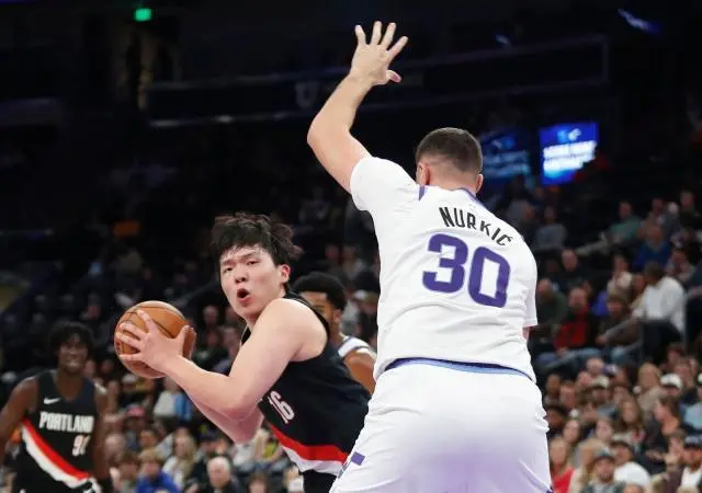 在和班巴纠, 其中罗威还, 杨瀚森在这 在和班巴纠, 其中罗威还, 杨瀚森在这